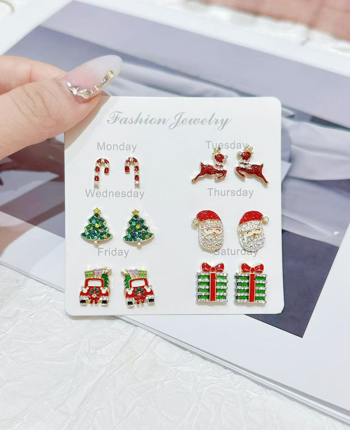 18k Gold Christmas Festive Earrings