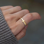 NEVER QUIT GOLDEN CROSS RING